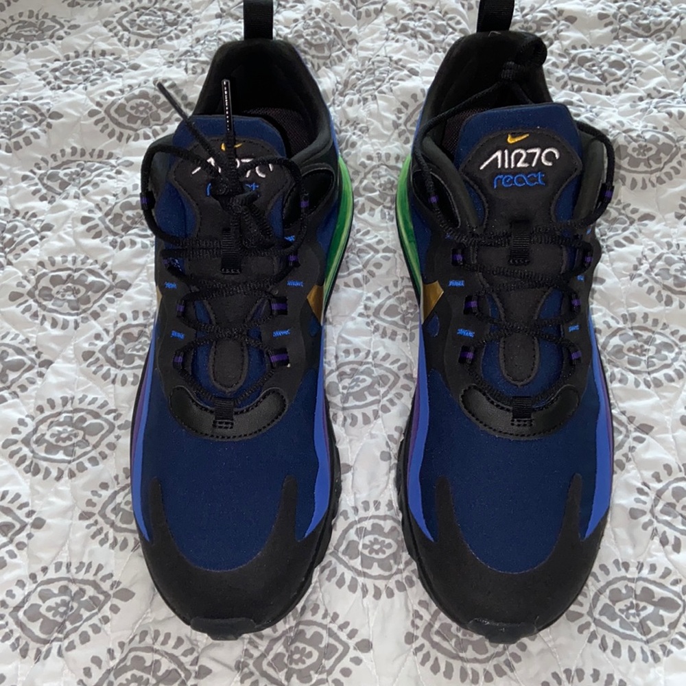 Mens Nike Air Max 270 React Shoes